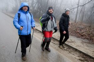 III Nocna Droga Krzyżowa z Kielc na Święty Krzyż / Jarosław Kubalski / Radio Kielce