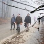 III Nocna Droga Krzyżowa z Kielc na Święty Krzyż / Jarosław Kubalski / Radio Kielce