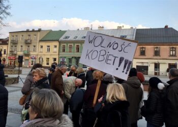 Kielce. Protest kobiet / Stanisław Blinstrub / Radio Kielce