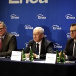 15.03.2017 Warszawa. Enea właścicielem Elektrowni Połaniec. Od lewej: Mikołaj Franzkowiak wiceprezes zarządu ds finansowych Enea, Krzysztof Tchórzewski - minister energii i Mirosław Kowalik prezes zarządu Enea SA / Jarosław Kubalski / Radio Kielce