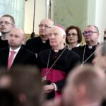 Warszawa. Prezydent RP Andrzej Duda wpisał nowe obiekty na listę Zabytków Historii. Są wśród nich Święty Krzyż oraz zespół opactwa cystersów w Wąchocku (15.03.2017 r.) / Jarosław Kubalski / Radio Kielce