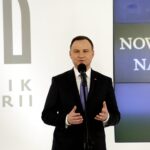 Warszawa. Prezydent RP Andrzej Duda wpisał nowe obiekty na listę Zabytków Historii. Są wśród nich Święty Krzyż oraz zespół opactwa cystersów w Wąchocku (15.03.2017 r.) / Jarosław Kubalski / Radio Kielce