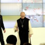 Warszawa. Prezydent RP Andrzej Duda wpisał nowe obiekty na listę Zabytków Historii. Są wśród nich Święty Krzyż oraz zespół opactwa cystersów w Wąchocku (15.03.2017 r.) / Jarosław Kubalski / Radio Kielce