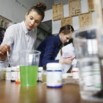 25.03.2017 Kielce. Warsztaty w Liceum Sztuk Plastycznych. / Jarosław Kubalski / Radio Kielce