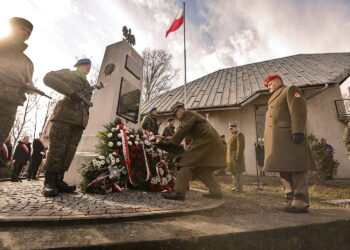 01.03.2017 Kielce. Narodowy Dzień Pamięci Żołnierzy Wyklętych. Uroczystości na cmentarzu na Piaskach. / Jarosław Kubalski / Radio Kielce