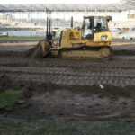 04.03.2017 Kielce. Rozpoczęła się wymiana murawy na Kolporter Arenie. / Jarosław Kubalski / Radio Kielce