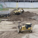 07.03.2017 Kielce. Wymiana murawy na Kolporter Arenie. / Jarosław Kubalski / Radio Kielce