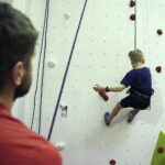 11.03.2017 Kielce. Ścianka wspinaczkowa w dawnym kinie Romantica. / Jarosław Kubalski / Radio Kielce