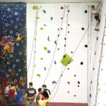 11.03.2017 Kielce. Ścianka wspinaczkowa w dawnym kinie Romantica. / Jarosław Kubalski / Radio Kielce