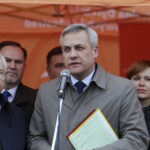 13.03,.2017 Skarżysko - Kamienna. Konferencja podczas której wiceminister Jerzy Szmit  poinformował o rozpoczęciu drugiego etapu procedury przetargowej na rozbudowę drogi S7. / Jarosław Kubalski / Radio Kielce