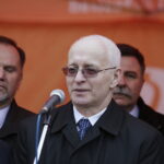 13.03,.2017 Skarżysko - Kamienna. Konferencja podczas której wiceminister Jerzy Szmit  poinformował o rozpoczęciu drugiego etapu procedury przetargowej na rozbudowę drogi S7. Krzysztof Strzelczyk, dyrektor kieleckiego oddziały GDDKiA. / Jarosław Kubalski / Radio Kielce