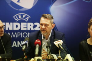 16.03.2017 Kielce. Konferencja prasowa przed meczem sprawdzającym reprezentacji U21 Polska - Czechy. Wiceprezes ŚZPN Tomasz Domaradzki. / Jarosław Kubalski / Radio Kielce