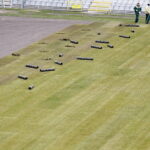 16.03.2017 Kielce. Nowa murawa na Kolporter Arenie. / Jarosław Kubalski / Radio Kielce