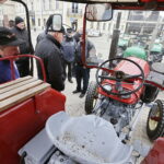 16.03.2017 Kielce. Traktory Ursus, model z 1964 roku. / Jarosław Kubalski / Radio Kielce