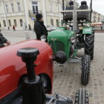 16.03.2017 Kielce. Traktory Ursus, model z 1964 roku. / Jarosław Kubalski / Radio Kielce