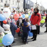 21.03.2017 Kielce. "Obudź w sobie wiosnę". Dzieci, Marzanny i pierwszy dzień wiosny. / Jarosław Kubalski / Radio Kielce
