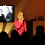 24.03.2017 Samsonów. Ewa Błaszczyk podczas swego recitalu w bibliotece publicznej. / Jarosław Kubalski / Radio Kielce