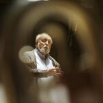 24.03.2017 Kielce. Krzysztof Penderecki podczas próby w Filharmonii Świętokrzyskiej. / Jarosław Kubalski / Radio Kielce