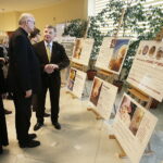 24.03.2017 Kielce. Wystawa  "Jan Paweł II w obronie życia człowieka" w Urzędzie Wojewódzkim. / Jarosław Kubalski / Radio Kielce