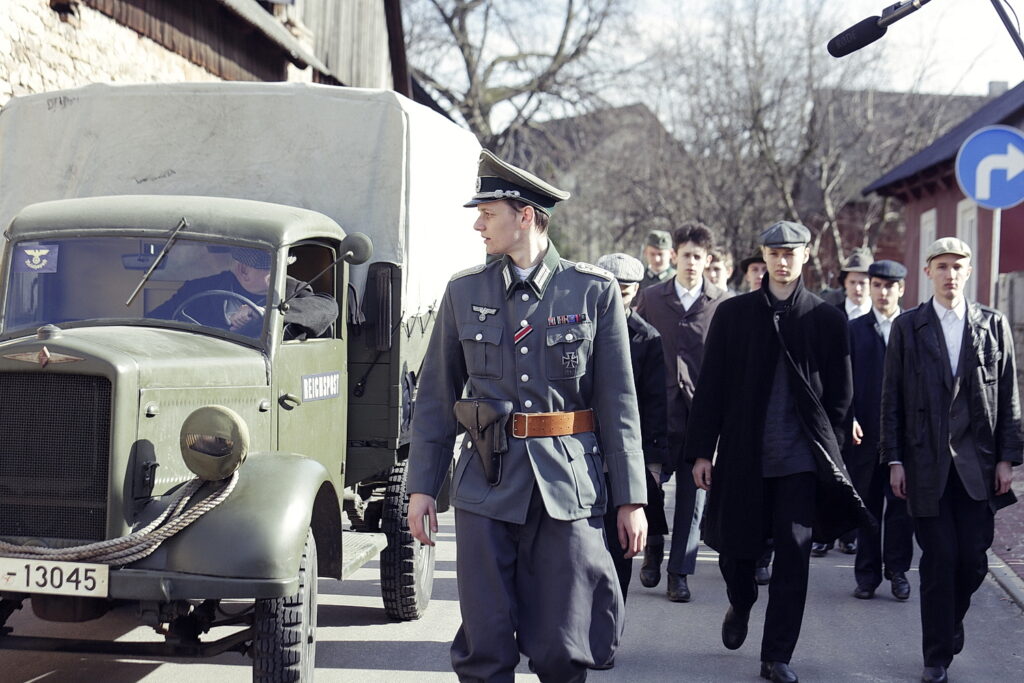 25.03.2017 Radoszyce. Plan zdjęciowy do filmu o Zbigniewie Kruszelnickim ps. "Wilk". / Jarosław Kubalski / Radio Kielce