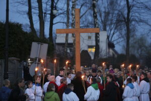 31.03.2017 Masłów. Droga Krzyżowa. / Jarosław Kubalski / Radio Kielce