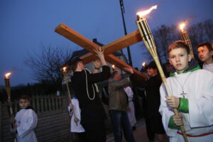 31.03.2017 Masłów. Droga Krzyżowa. / Jarosław Kubalski / Radio Kielce