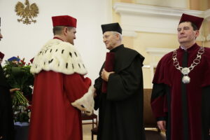 24.03.2017 Kielce. Profesor Zoltan Kovecses otrzymuje tytuł doktora honoris causa UJK. / Jarosław Kubalski / Radio Kielce