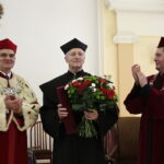 24.03.2017 Kielce. Profesor Zoltan Kovecses otrzymuje tytuł doktora honoris causa UJK. / Jarosław Kubalski / Radio Kielce