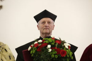 24.03.2017 Kielce. Profesor Zoltan Kovecses otrzymuje tytuł doktora honoris causa UJK. / Jarosław Kubalski / Radio Kielce