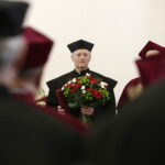 24.03.2017 Kielce. Profesor Zoltan Kovecses otrzymuje tytuł doktora honoris causa UJK. / Jarosław Kubalski / Radio Kielce