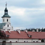 Pustelnia Złotego Lasu w Rytwianach. Uroczystości z okazji 400-lecia ufundowania zakonu Kamedułów / Grażyna Szlęzak-Wójcik / Radio Kielce