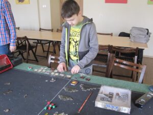 Turniej gry bitewnej Star Wars X-Wing w Muzeum Zabawek i Zabawy w Kielcach / Stanisław Blinstrub / Radio Kielce