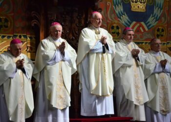 25.03.2017 Sandomierz. Uroczysta inauguracja III Synodu Diecezji Sandomierskiej / Grażyna Szlęzak - Wójcik / Radio Kielce