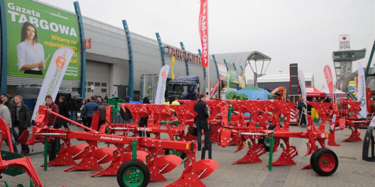 Kielce. 23. Międzynarodowe Targi Techniki Rolniczej AGROTECH / Robert Felczak / Radio Kielce