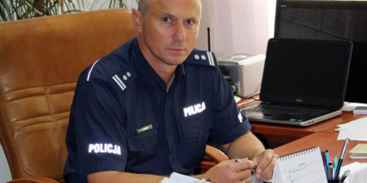 Jarosław Kosik, pełniący obowiązki Komendant Powiatowy Policji w Pińczowie / Świętokrzyska Policja