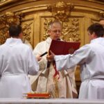 Kielce. Msza rezurekcyjna w poranek wielkanocny (16 kwietnia 2017 r.) / Bartłomiej Zapała / Radio Kielce