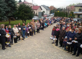 Skalbmierz. Święcenie pokarmów w parafii św. Jana Chrzciciela / Kamil Włosowicz / Radio Kielce