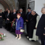 Jędrzejów. Msza św. w intencji Lecha i Marii Kaczyńskich, premiera Przemysława Gosiewskiego oraz ofiar katastrofy smoleńskiej / Ewa Pociejowska-Gawęda / Radio Kielce