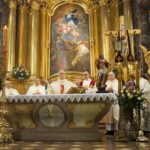 Kielce. Msza rezurekcyjna w poranek wielkanocny (16 kwietnia 2017 r.) / Bartłomiej Zapała / Radio Kielce