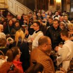 Bazylika Katedralna w Kielcach. Święcenie pokarmów / Robert Felczak / Radio Kielce