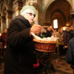 Bazylika Katedralna w Kielcach. Święcenie pokarmów / Robert Felczak / Radio Kielce