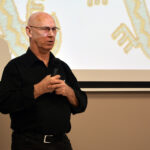 Centrum Edukacyjne IPN „Przystanek Historia” w Kielcach. „Narodowe Siły Zbrojne - fakty i mity” - prelekcja Leszka Żebrowskiego / Michał Zawisza / Instytut Pamięci Narodowej Delegatura w Kielcach