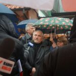 Nieprowice (gmina Złota). Program „Interwencja”. Mieszkańcy protestują przeciwko budowie chlewni na terenie dawnego PGR-u / Grzegorz Jamka / Radio Kielce