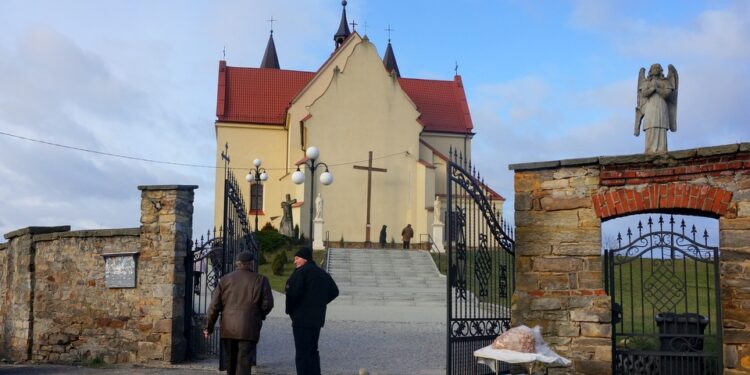 Kościół w Gowarczowie / Krzysztof Żołądek / Radio Kielce