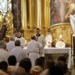 Bazylika Katedralna w Kielcach. Msza Święta Krzyżma / Robert Felczak / Radio Kielce