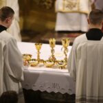 Bazylika Katedralna w Kielcach. Msza Święta Krzyżma / Robert Felczak / Radio Kielce