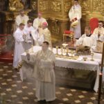 Bazylika Katedralna w Kielcach. Msza Święta Krzyżma / Robert Felczak / Radio Kielce