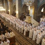 Bazylika Katedralna w Kielcach. Msza Święta Krzyżma / Robert Felczak / Radio Kielce