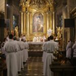 Bazylika Katedralna w Kielcach. Uroczysta Msza Wieczerzy Pańskiej / Robert Felczak / Radio Kielce