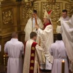 Bazylika Katedralna w Kielcach. Uroczysta Msza Wieczerzy Pańskiej / Robert Felczak / Radio Kielce